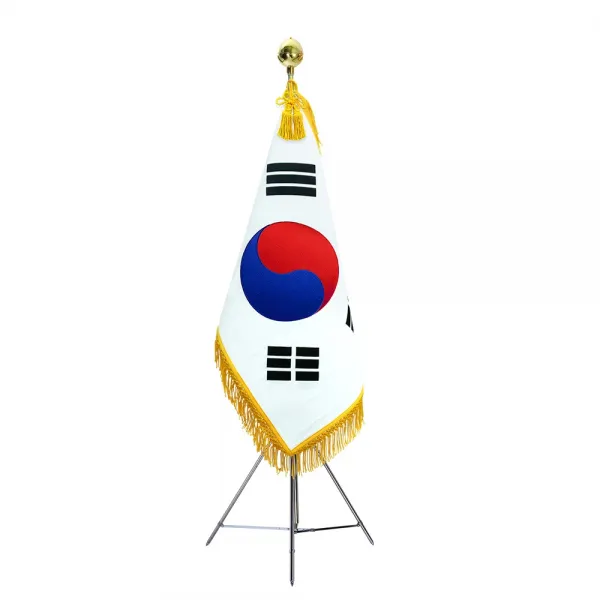 플래그스토리 노랑수술 자수태극기 삼각받침세트 관공서용 행사용 실내용, 1개