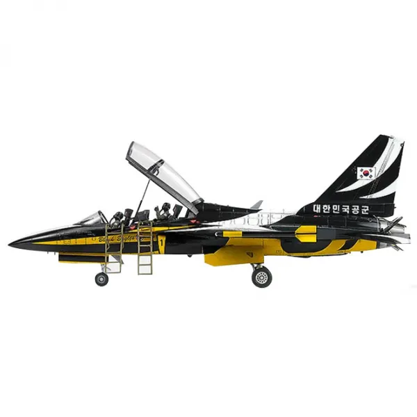 아카데미과학 프라모델 1:48 한국공군 T-50B 곡예비행단 블랙 이글스 전투기 + 카르토그라프 데칼 12242, 1개