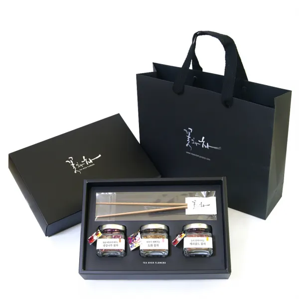 꽃보다차 아담한 꽃차 3종 선물세트, 생강나무 3g + 도화 1.5g + 메리골드 4g + 차집게 + 쇼핑백, 1세트