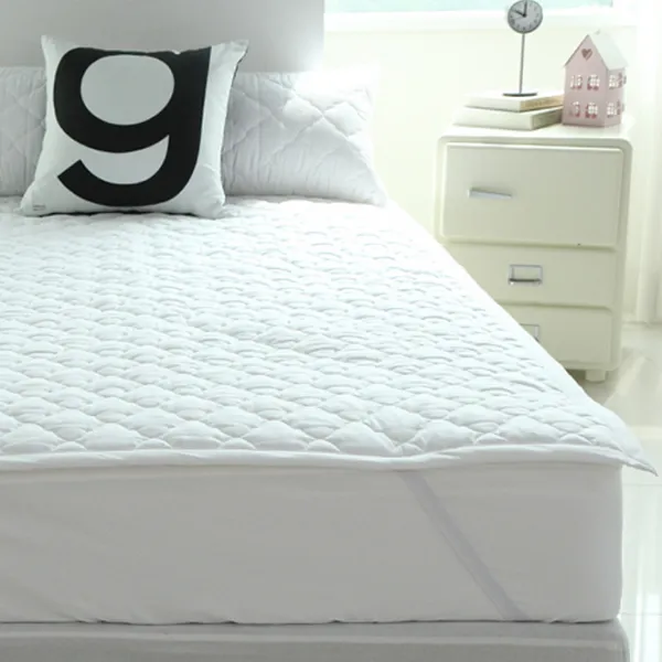 바숨 순면 누빔 침대 패드 화이트