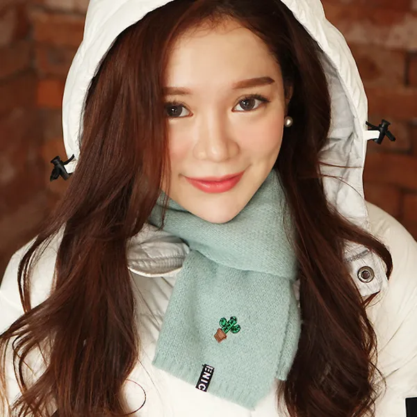 세컨핑크 롱패딩속 니트머플러 선인장쁘띠미니