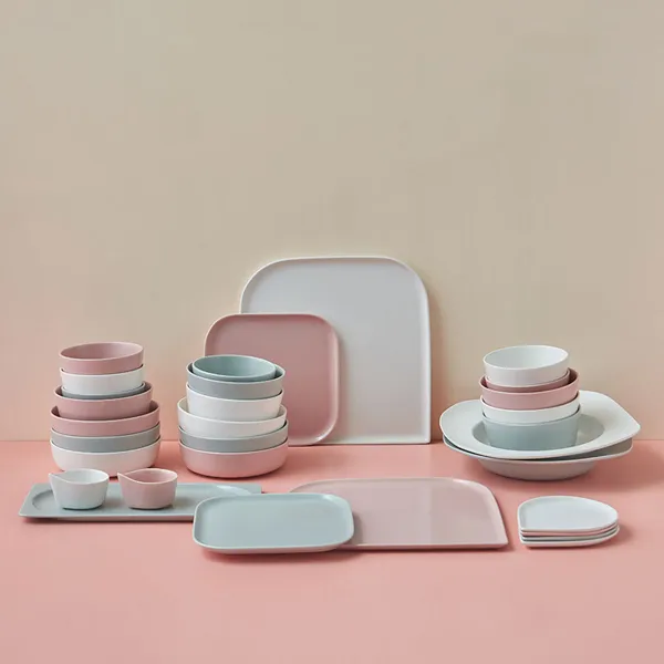 라씨에뜨 온반 6인 홈 식기 세트 31p, 우윳빛, 하늘빛, 복숭아빛, 공기 6p + 대접 6p + 찬기 6p + 접시 소 4p + 접시 중 2p + 접시 대 2p + 직사각 접시 + 소스볼 2p + 파스타볼 2p