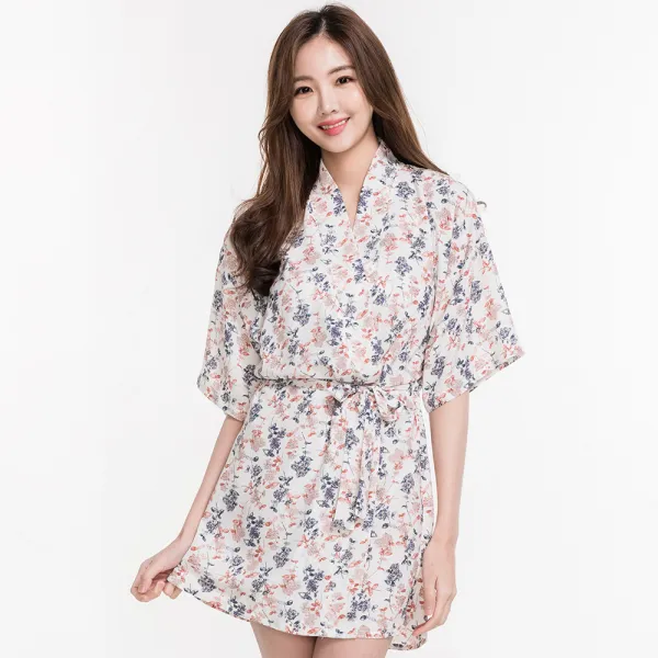 이라인 여성용 실비아 울피치 로브가운