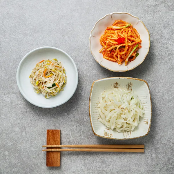 더반찬 나물 반찬 숙주나물 300g + 무생채 300g +고소해무나물 300g 세트 1세트