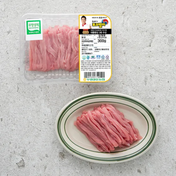 무항생제 인증 포크밸리 1등급이상 돼지 등심 잡채 / 볶음용 냉장 300g 1팩