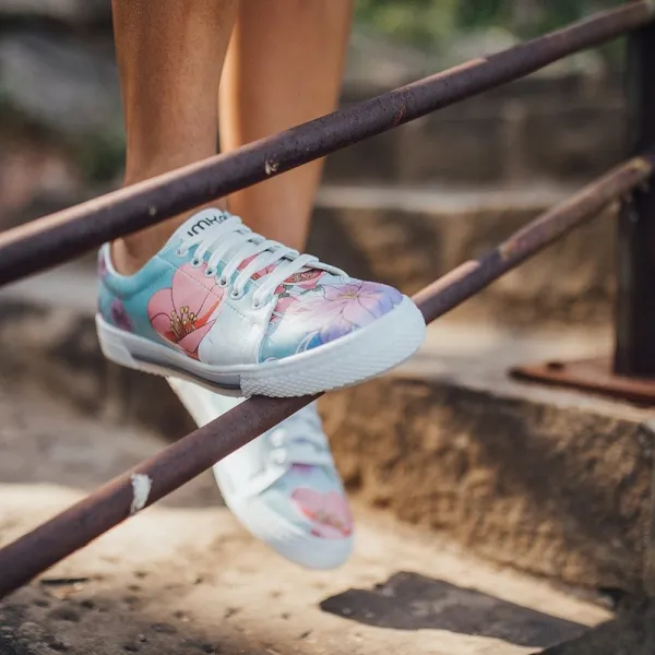 뭄카 Orchids and Lillies Sneakers