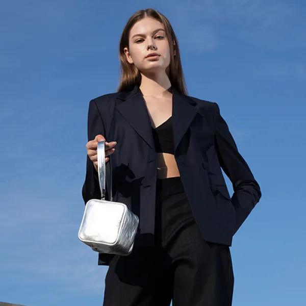 아라크나인 슈거 백