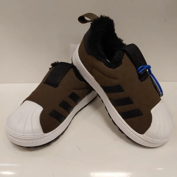 아디다스키즈 @뽀송뽀송 털로 예쁜 발을 따뜻하게 보호 해요@ 유아 아동 슈퍼스타 운동화