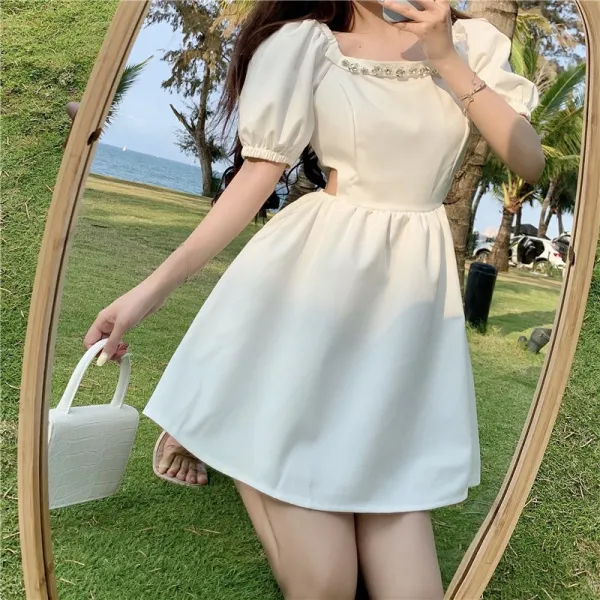 케이스틴코리아 퍼프소매원피스 소프트스타일 첫사랑 여성 여름철이 색다르다 디자인 감각 캉캉 티 멈추다 도찌