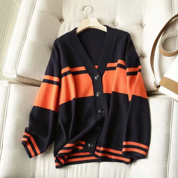 디자인 감각 여성의류 겨울 가을 와이드 스트라이프 단가라 싱글 버튼 스웨터