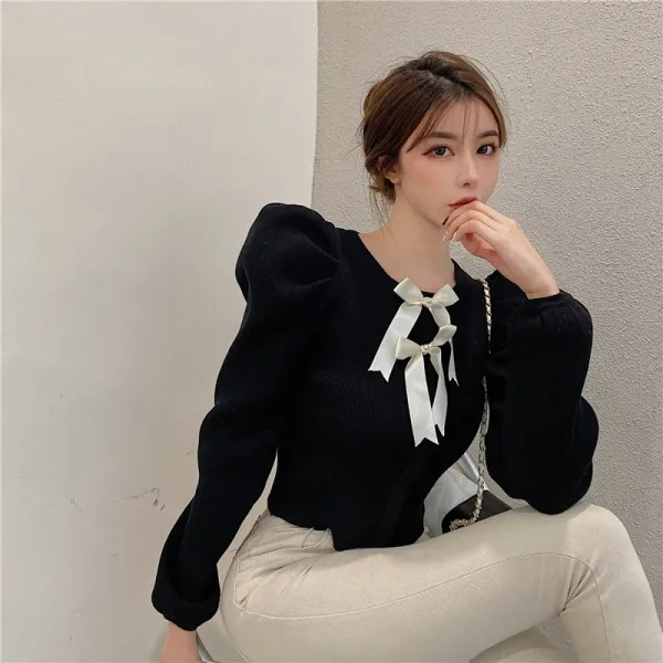 바하마스드림즈 빵끈리본 꽃망울 스위하트 공주소매 숏 털실 상의