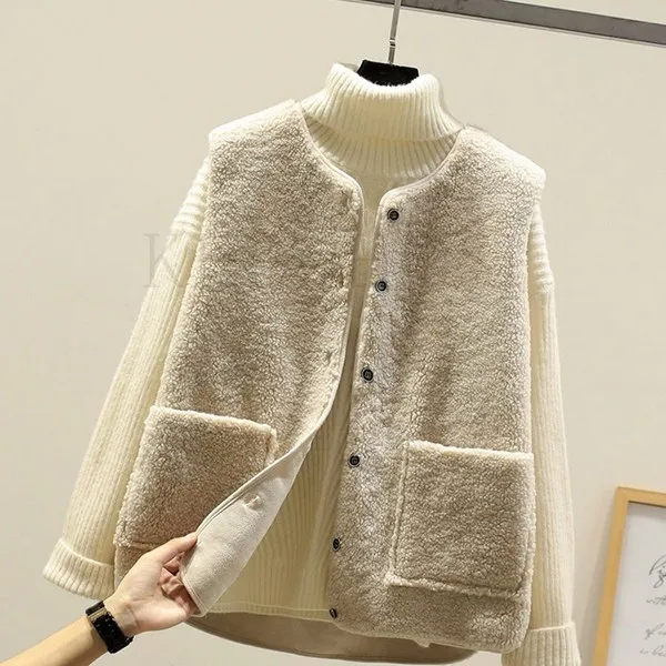Kirahosi 스타일리시 여성 도톰한 뽀글이 양털 조끼 인조 램스울 베스트 춘추 118호+덧신증정 Axo7uc1