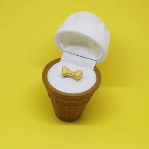모리케이주얼리 귀여운 아이스크림케이스 사랑스런 리본 순금 돌반지 3.75g (복주머니드려요)