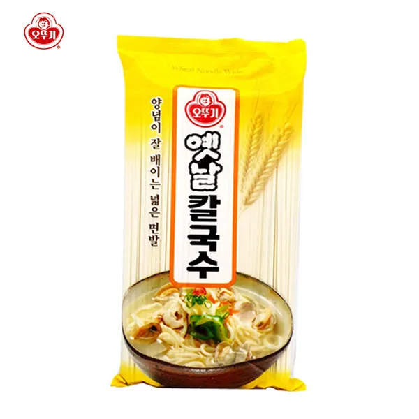 유니크앤몰 양념이 잘 배이는 넓은 면발 오뚜기 옛날 칼국수900g 2개 900g