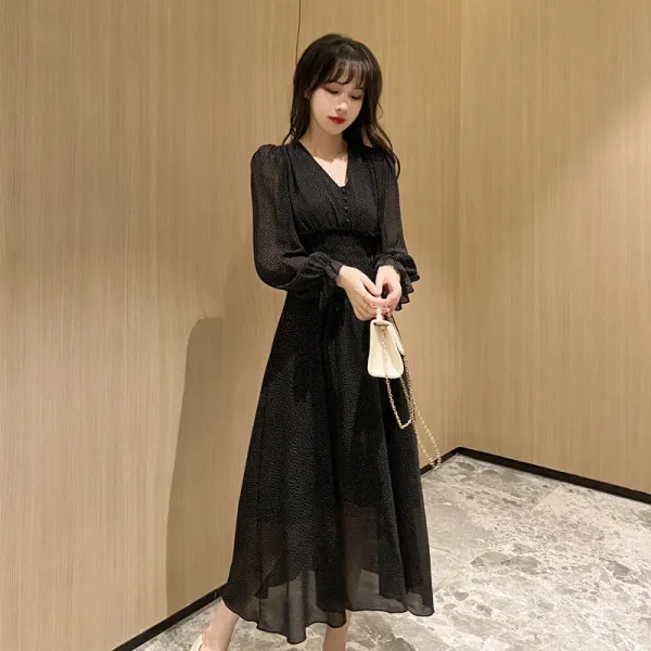 봄신법나라 소중수 허리 날씬해보이고 v넥 중 자라는 눈 땡땡이 스커트