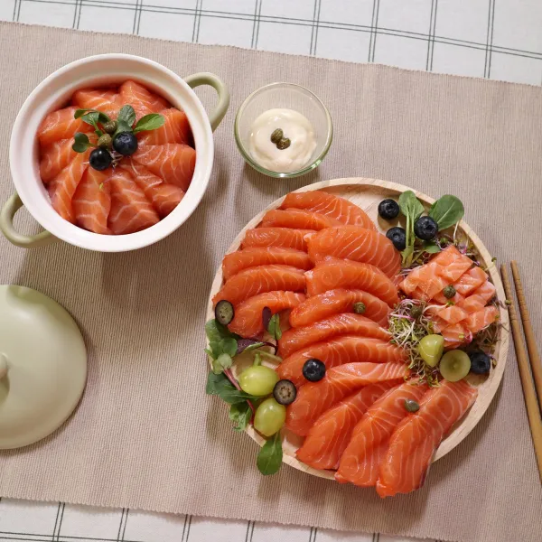  프리미엄씨푸드몰 노르웨이 슈페리어 생연어 몸뱃살 1kg 1개