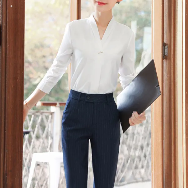 레이첼마켓 검정색긴팔셔츠 말동무 샘 솔리드 무지 브이넥 여성 가을 얇은 스타일리쉬 보여