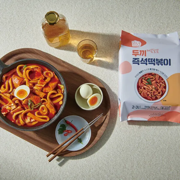 [두끼] 매콤달콤 즉석떡볶이 560g (4팩) + 로제 490g (4팩), 단품