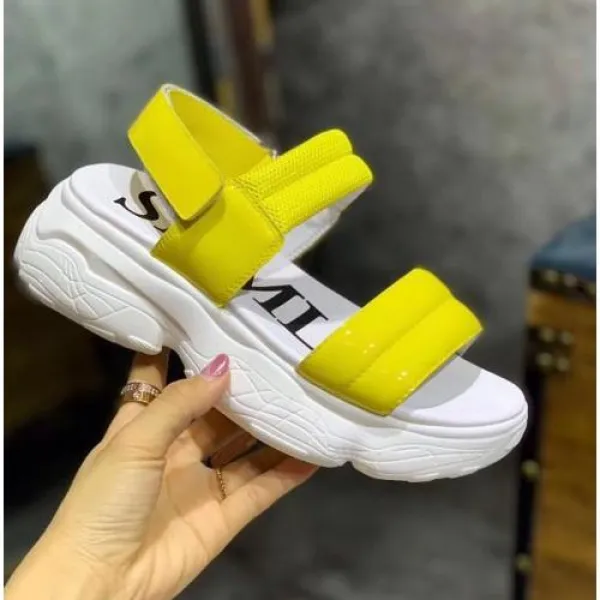 2019 여자 여름 샌들 2019 여름 여성의 샌들 비 - 슬립 매직 스티커 캐주얼과 두꺼운 바닥에 새로운 패션 라운드 머리 오픈 발가락 한국 버전의 한국어 버전