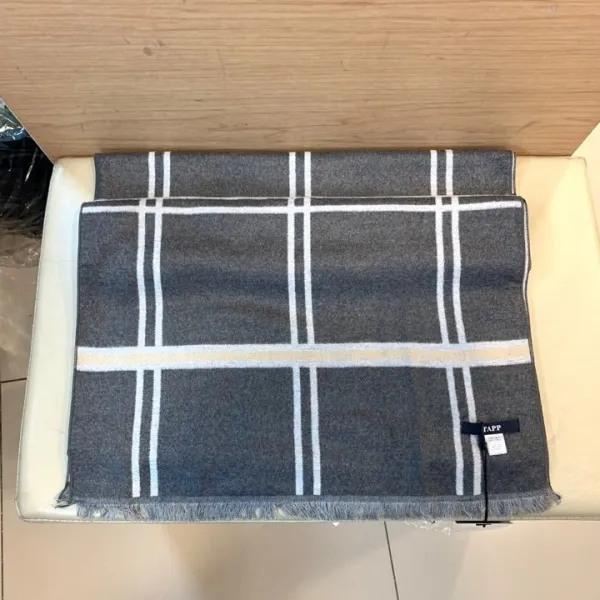 세정 인디안 트레몰로 앞 뒤 자유자재로! 양면 리버시블 그레이 체크 머플러