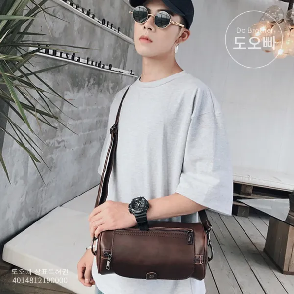 도오빠 남성 가죽 크로스백 숄더백 원통 가방 메신저백 댄디 캐쥬얼 여행 출근 미니크로스백 20대 30대 패션 데일리 사계절 인기템