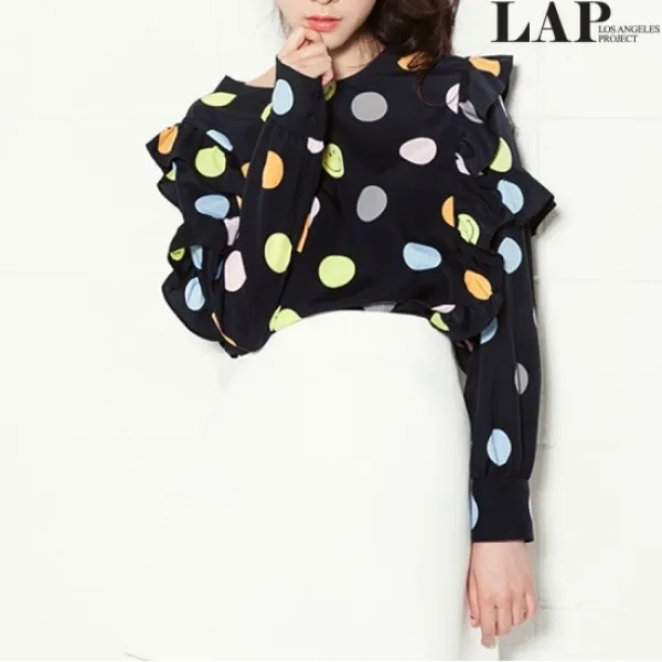 LAP 랩(LAP) LAP X SmileyWorld 스마일리 도트 프릴 블라우스 AG2GBY64