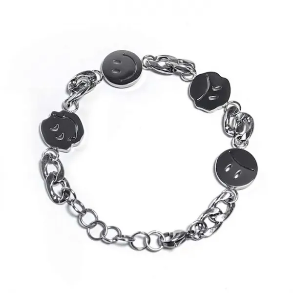 민블리들 Lurs 웃는얼굴 티타늄 커플 냉담 무드 보이핏 볼륨 힙합 Hiphop 감국조