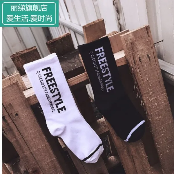 24족 룩 오역 범 프리스타일 남녀 커플 하이 통 패션 양말 영문자 스포츠 롱