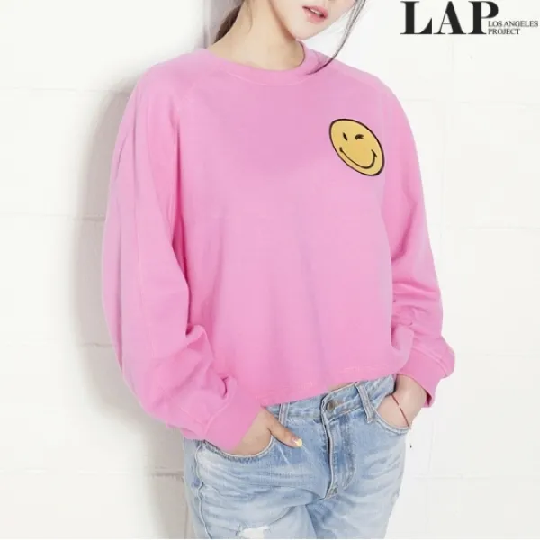 LAP 랩(LAP) LAP X SmileyWorld 스마일리 자수 와펜 티셔츠 AG2GTY6B