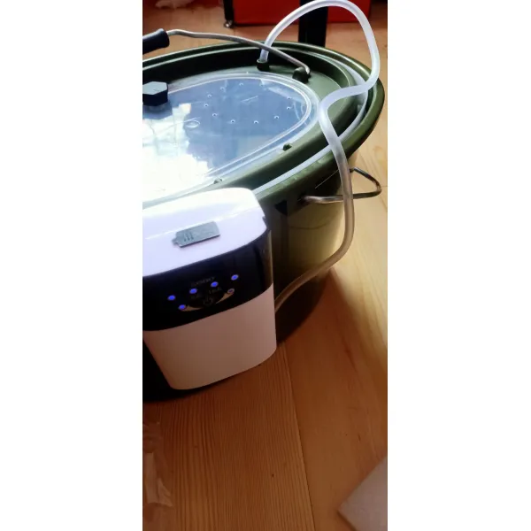 물고기통 낚시통 바다 시냇물 및 시내 흰색 줄무늬야외 전문 산소화 다기능 랍스터 양동이를 잡을 라이브 물고기 양동이, 6L + 휴대용 충전식 리튬 배터리 산소화 펌프