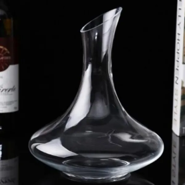 유니스토어 시간이 지나도 와인의 맛과 향을 유지하며 음미하기를 도와주는 기본형 와인 디켄터 1개 E 852777 1000ml