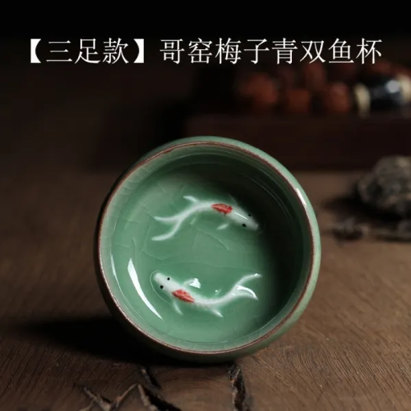 Longquan 물고기 헤엄치는 청자 사케 고량주 소주 술잔 매실 두 물고기 컵