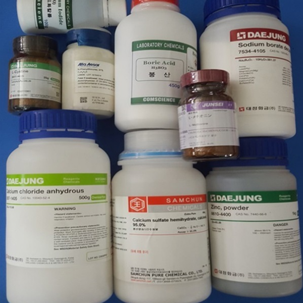 오피스안 Iron(II) sulfate heptahydrate 황산제1철 황산제일철7수화물 KAN-EP(98~102%)500G 시약