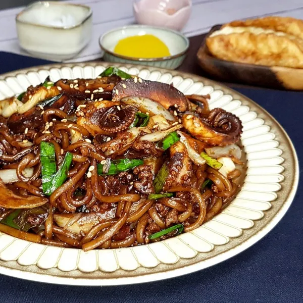 캐리앤쿡 캐리반점 쟁반자장 1인분