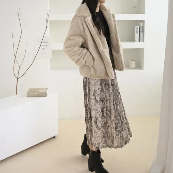 털 숏 무스탕 1045210 OUTER 모직 울자켓 블랙 Black 아이보리 Ivory 호피 Leopard 어반