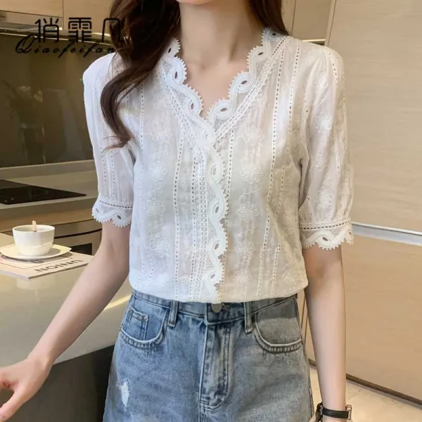 가온사랑 반팔셔츠패션 여성의류 여름 트렌드 브이넥 쉬폰 스타일리시 화이트 갈피를 잡지 못함 레이스