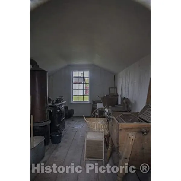 와이오밍의 사적지 포트 브리지 포트 (Fort Bridge Fort)의 캐빈 내부 주 남서쪽 모퉁이에있는 같은 이름의 작은 마을 1 Fine art p (08in x 12in), 08in x 12in