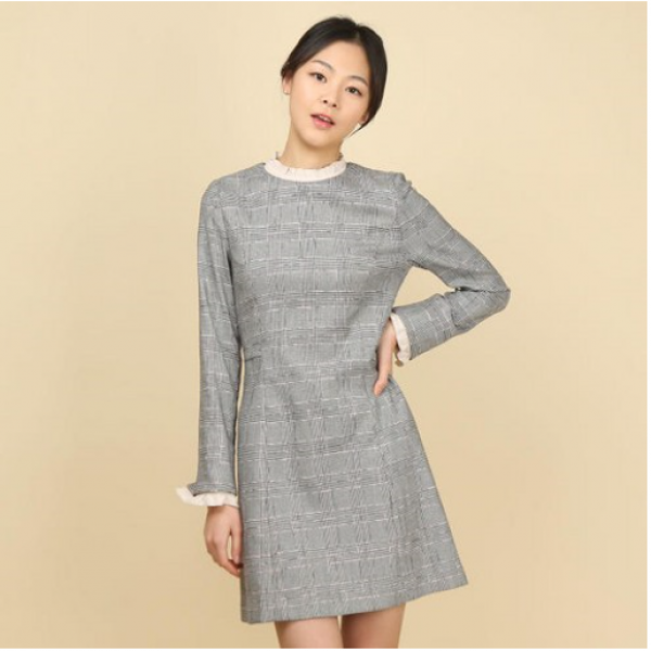 로엠 Nc중앙로점 넥 프릴 체크 원피스