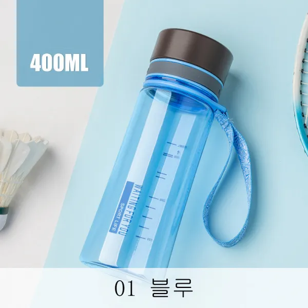 뉴타임즈2 스포츠 물병 대용량 운동물 컵 남 녀 학생 쉽게 컵 던지지 방지 심플 참신하고 맑은 모계 휴대용 플라스틱 컵 XZ04 A10, 01 블루