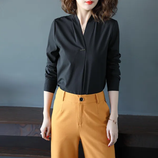 서풍 검정색긴팔셔츠 말동무 샘 솔리드 무지 브이넥 여성 가을 얇은 스타일리쉬 보여