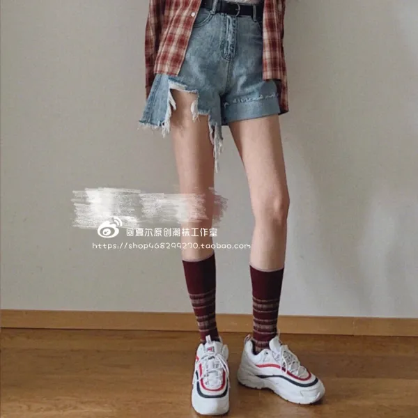 여자니삭스 VC셀럽 동일한타입 무릎까지 옐로우그린 배색 세로스트라이프 중목 마른다리 인기스타킹