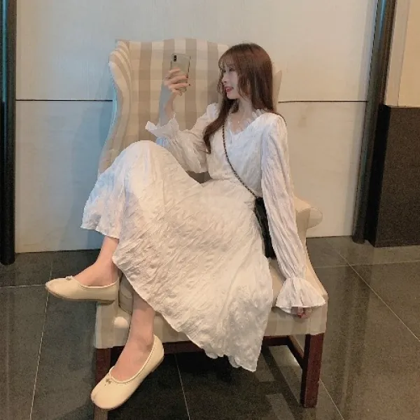 오프닝오션 긴팔 노작지언 허리보정 보여 보이핏 볼륨 디자인 감각 긴소매원피스 가을옷 하프기장 스윗
