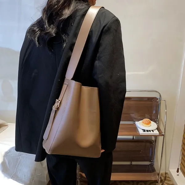 와이드 숄더 질감 물통가방 솔리드 문예범일계 심플 숄더 크로스백 여성휴한가하다