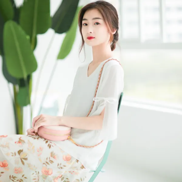 마멜뷰 브이넥 프릴소매 블라우스 지적인 경숙 굵은 팔에 우호적입니다브이넥