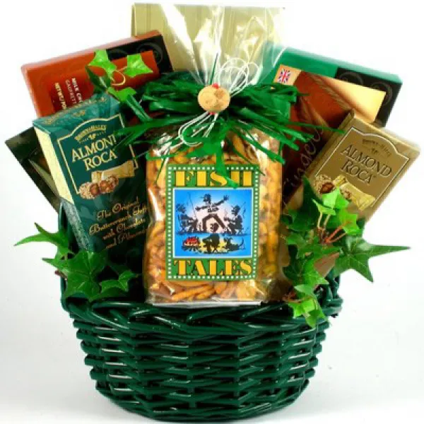Gift Basket Village Fishing Fanatic Gift Basket 선물 바구니 마을 낚시 광신적 인 선물 바구니, 1