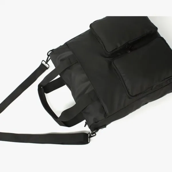 실용성이 강조된 넉넉한 생활방수 토트백 52009_ 82059EA