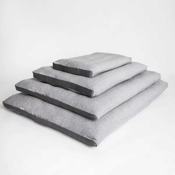 Dec.07 37번 막간 애견침대 독일 수입 탈부착 개집 대형견 테디z M. 중형. 연한 회색