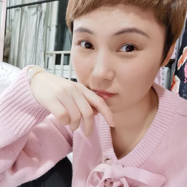 잡화상점 브이넥긴팔 충칭 나는생각한다 고요함 할인점 만장 새는 것을 줍다 전용 소켓체결