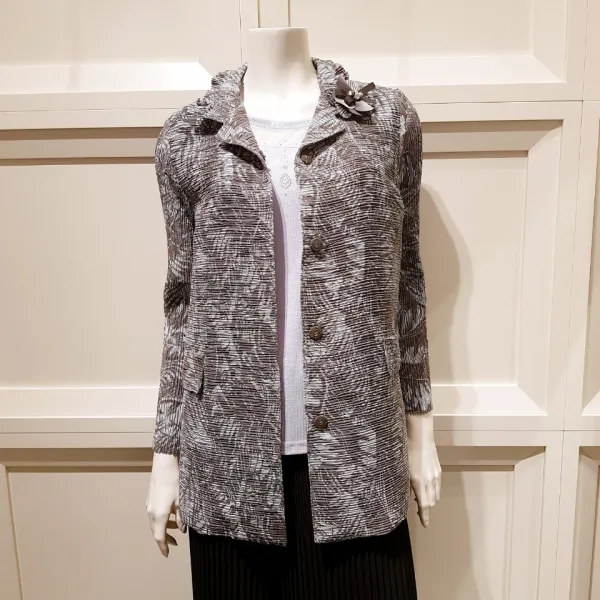 몬티니 50%쎄일 파인 트리 주름자켓 Nc청주점