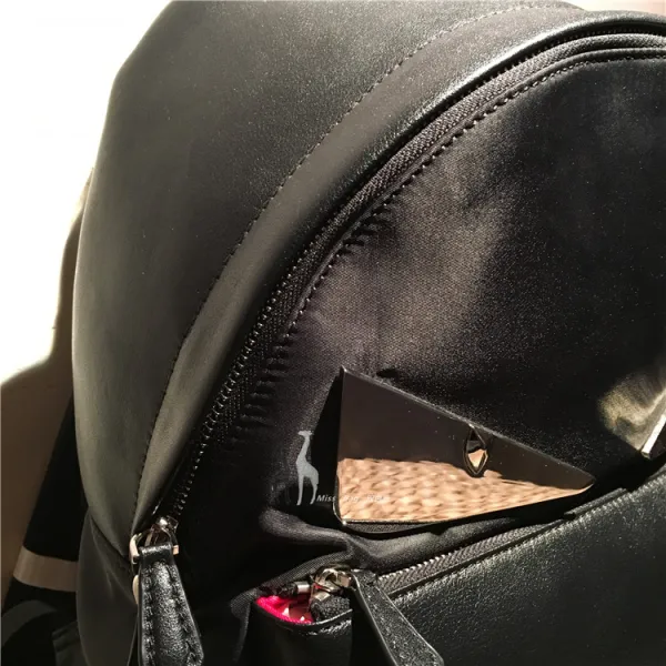 가죽백팩 괴물 백팩 BAG BUGS가죽배색 금속 눈 스타일링 버터플라이 황안 책가방